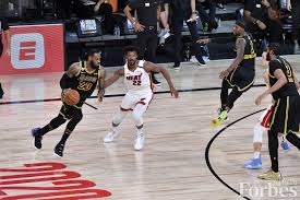 斯特鲁斯:哈登阅读比赛方式独特 与加兰风格不同